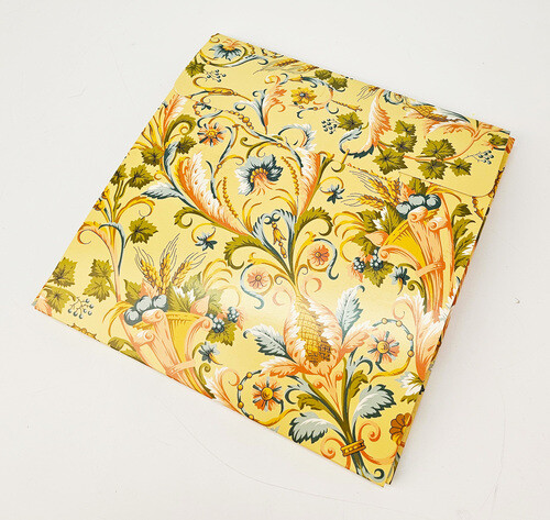 Коробка для платков Презент (оптимально подходит для шёлковых платков)