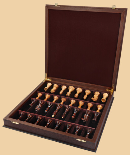 Шахматы в ларце Золотое сечение (венге-ясень, клетка 4,5 см)