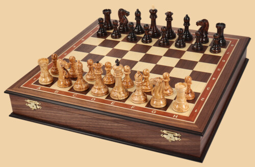 Шахматы в ларце Север (орех-ясень, клетка 4,5 см)