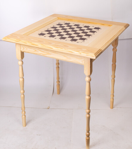 Стол шахматный без фигур Гамбит (светлый, без ящиков для фигур, резные ножки)