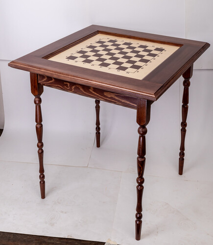 Стол шахматный без фигур Маленький гений (темный, без ящиков для фигур, резные ножки)